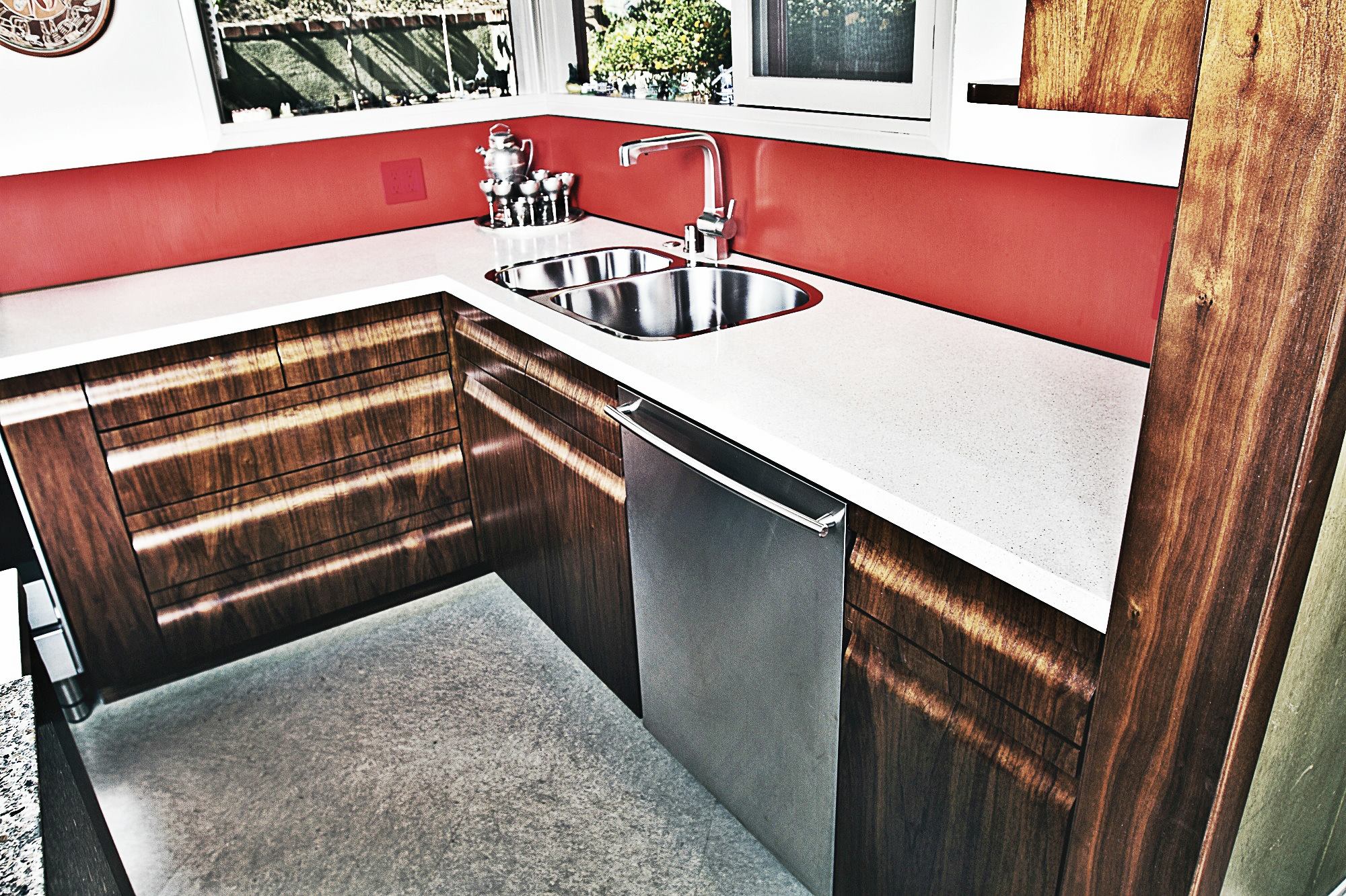 update kitchen cabinets Los Angeles
