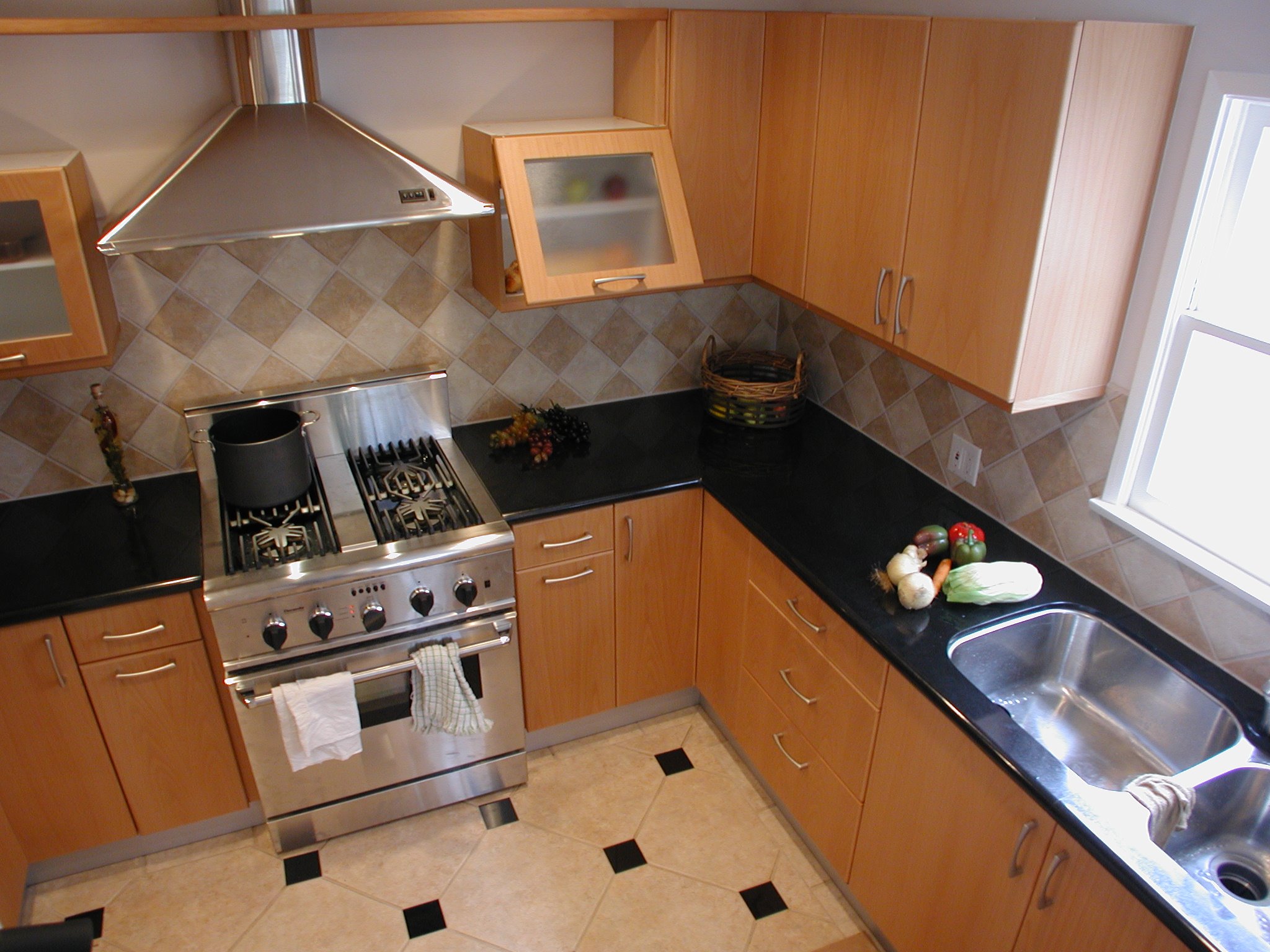 kitchen cabinet remodeling in Los Angeles