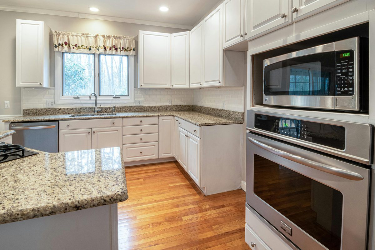 Pre-Assembled vs. Ready-To-Assemble Cabinets: What's Better For LA Homes?